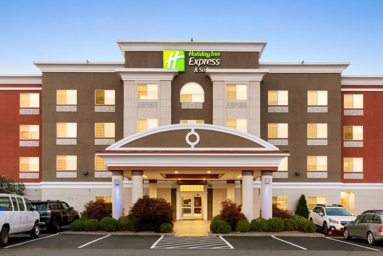 Holiday Inn Express Hotel & Suites Klamath Falls Central, An Ihg Hotel Exterior photo